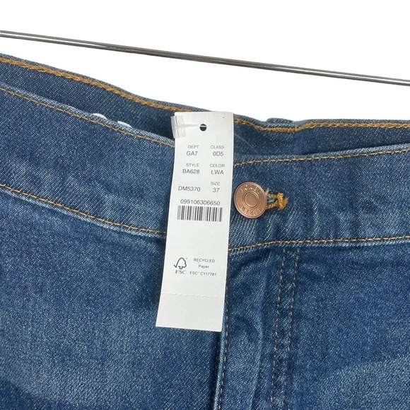 NWT J. Crew 9’’ Demi Boot Crop Jeans in Medium Wash Size 37 - Picture 14 of 16